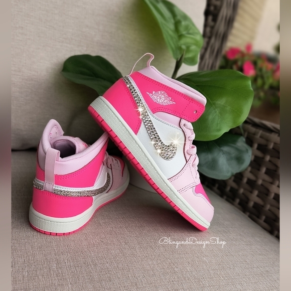 Girls Pink Nike Air Jordan Retro 1 Mid Little Kids Shoes With Clear Crystals - Picture 8 of 8
